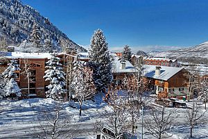 Ideally located in the heart of downtown Aspen. Photo: Frias Properties